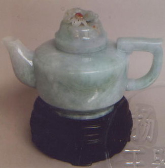 翡翠《壺》