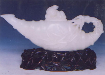 白玉《竹壺》