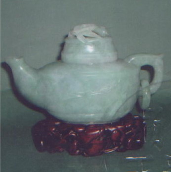 翡翠《祝壺》