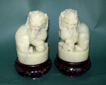 黃玉《對獅》