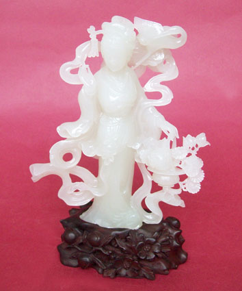 白玉《仕女》